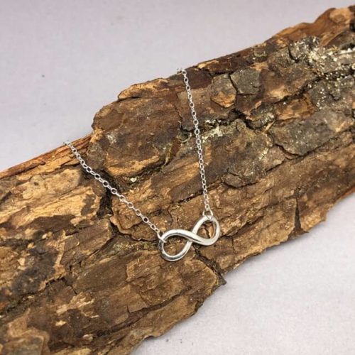 Halskette Silber mit Infinitiy Zeichen