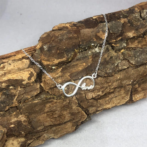 Halskette Silber mit Love Infinitiy Zeichen